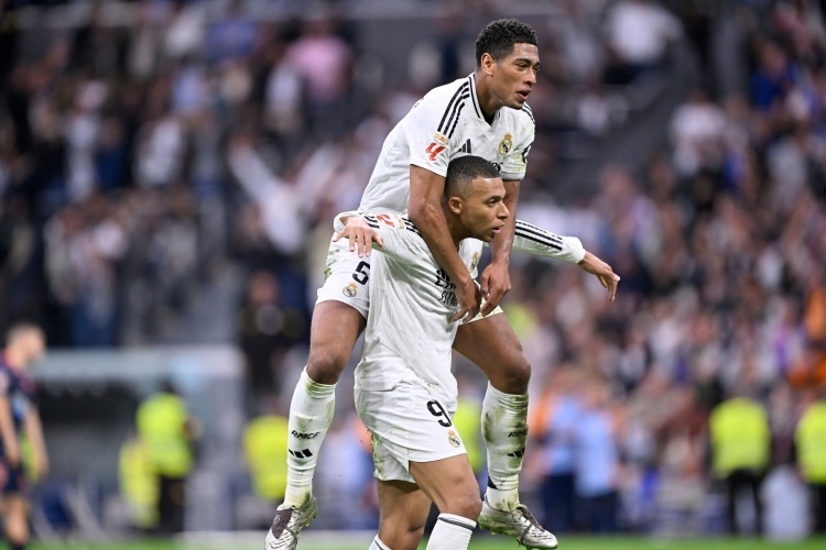 “Fever”箱子中的错误在 CS2 ：稀有刀具变得过于容易获得